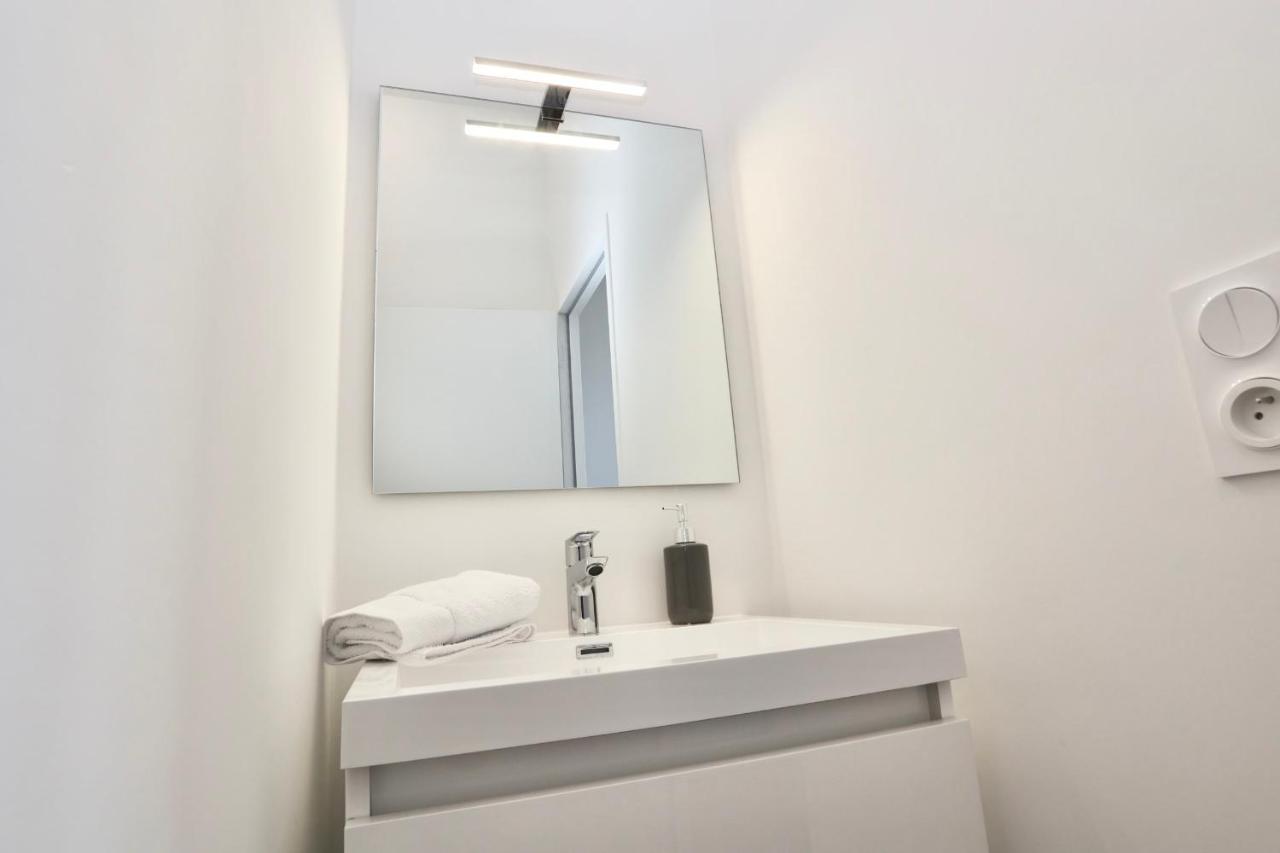 Napoleon Gare 6 T2 1Er Etage Bylocly Apartment Понтиви Екстериор снимка